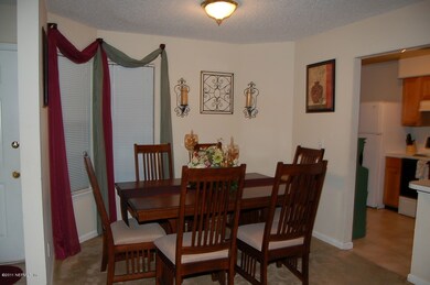 952 Aries Rd W, Jacksonville, FL 32216 - photo 4