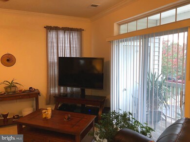 13107 Marcey Creek Rd, Herndon, VA 20171 - photo 6