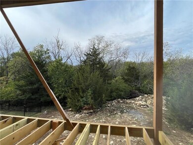 9050 Freedom Cir, Lenexa, KS 66227 - photo 4