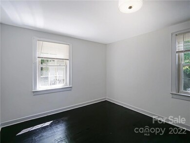 318 Harrill St, Statesville, NC 28677 - photo 5