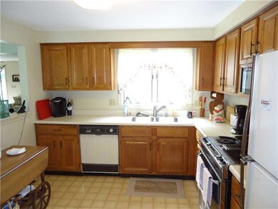 114 Furbish Rd unit 4, Wells, ME 04090 - photo 5