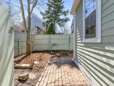 3 Atkinson St, Newburyport, MA 01950 - photo 3