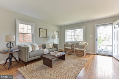 116 W Taylor Run Pkwy, Alexandria, VA 22314 - photo 5