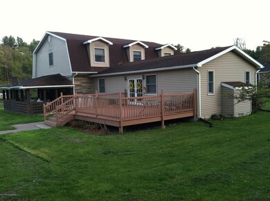 Deck & covered patio