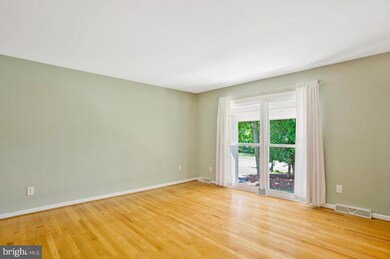 46686 Thomas Dr, Lexington Park, MD 20653 - photo 4