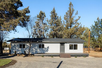 5625 SW Mcvey Ave, Redmond, OR 97756 - photo 3