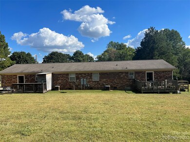 215 Wilson Rd, Shelby, NC 28152 - photo 4