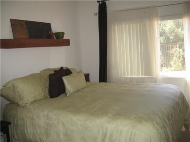 29810 Platanus Dr, Escondido, CA 92026 - photo 2