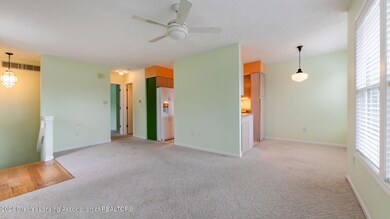 7-web-or-mls-477RedCedar07