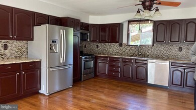 8474 Leishear Rd unit A, Laurel, MD 20723 - photo 3