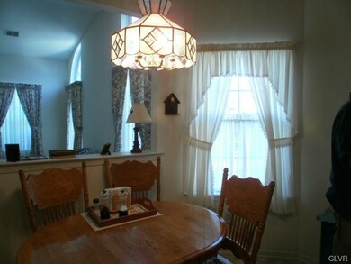 4763 Steeplechase Dr unit 4C, Macungie, PA 18062 - photo 6