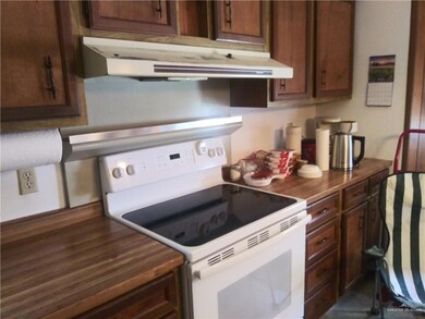 862 Kennard St, Donna, TX 78537 - photo 5