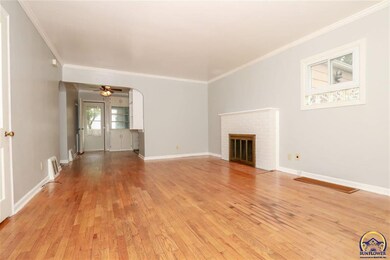 811 SW Randolph Ave, Topeka, KS 66606 - photo 3