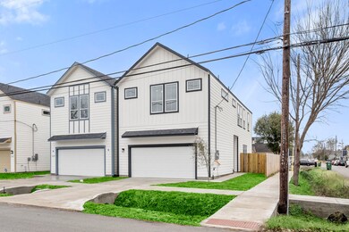 2121 Esther Dr, Houston, TX 77088 - photo 2