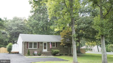 10702 Piedmont Dr, Fredericksburg, VA 22407 - photo 2