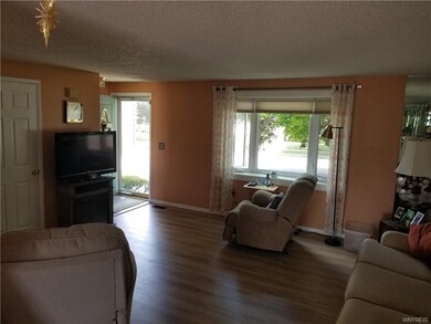 749 Wurlitzer Dr, North Tonawanda, NY 14120 - photo 5