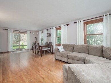 839 Washington St, Franklin, MA 02038 - photo 7
