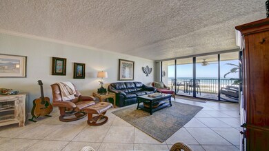 Living Room 2815