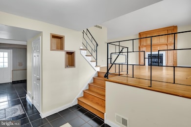 4 Wheelwright Ln, Cherry Hill, NJ 08003 - photo 2