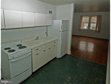 104 S Main St unit 3, North Wales, PA 19454 - photo 5