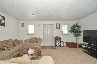 6607 Weaver Rd, Houston, TX 77028 - photo 7