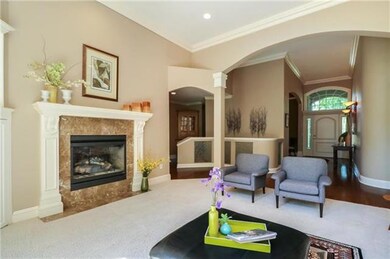 8447 Summit St, Lenexa, KS 66215 - photo 5