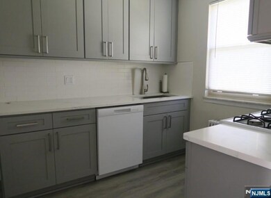 145 E Clinton Ave unit 6B, Bergenfield, NJ 07621 - photo 6