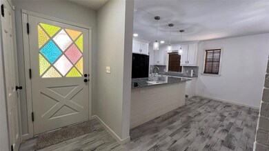 1625 Knoxville Dr, Bedford, TX 76022 - photo 4