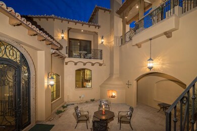 007_Courtyard