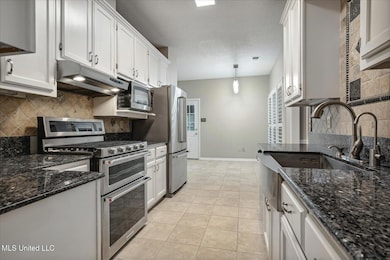 10-09-1849860mi-4414 Nicholas Ln