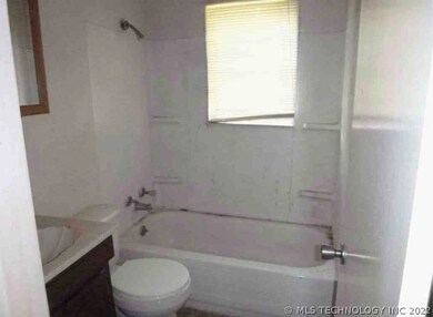 511 W El Paso St, Broken Arrow, OK 74012 - photo 2