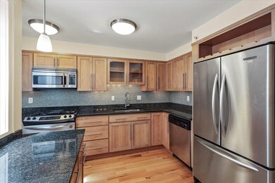 265 Pearl St unit B1, Burlington, VT 05401 - photo 7