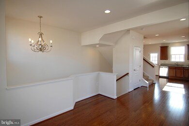 8393 Scotland Loop unit 72, Manassas, VA 20109 - photo 7