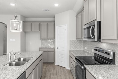 217 Magnolia Dr, Azle, TX 76020 - photo 6