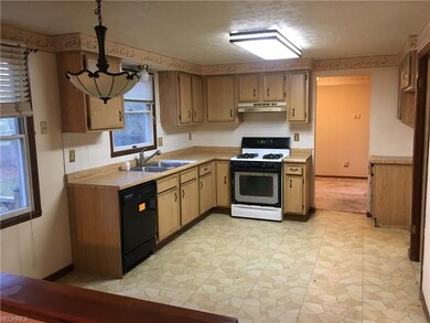 13931 Quail Oval, North Royalton, OH 44133 - photo 2