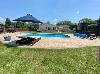 8039 W 89th Place, Crown Point, IN 46307 - photo 2