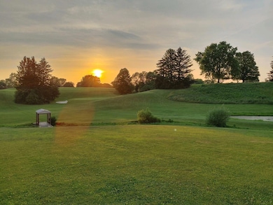 160 Coonpath Rd NE, Lancaster, OH 43130 - photo 2