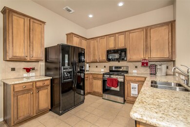 8210 Garrison Point Dr, Houston, TX 77040 - photo 5