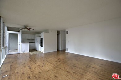 11131 Rose Ave unit 13, Los Angeles, CA 90034 - photo 2