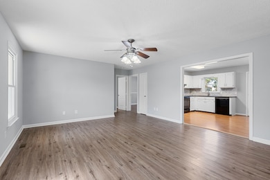 1107 Weaver Farm Ln, Spring Hill, TN 37174 - photo 6