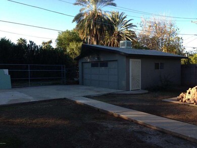 Garage in back