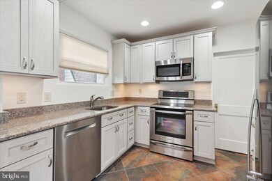 2416 Wynnefield Dr, Havertown, PA 19083 - photo 2