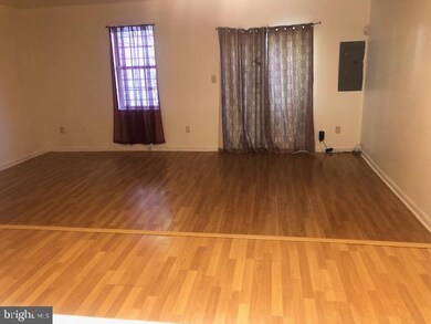 917 Hilldropt Ct, Capitol Heights, MD 20743 - photo 5