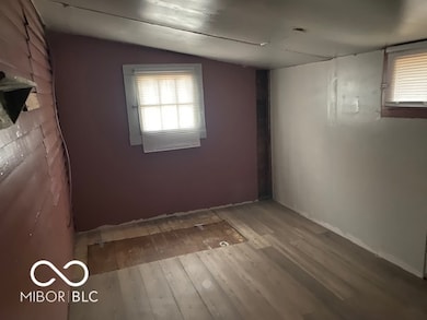 350 E Perry St, Paragon, IN 46166 - photo 6