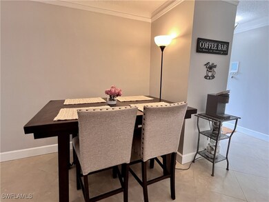 216 Palm Dr unit 5, Naples, FL 34112 - photo 3