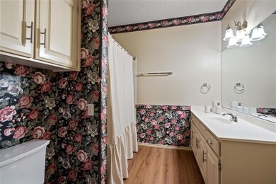 424 W Oak St, Weatherford, TX 76086 - photo 7