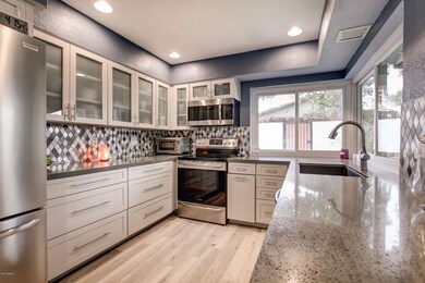 1547 E Driftwood Dr-9
