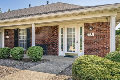 8437 Aspen Glen Way unit 8437, Louisville, KY 40228 - photo 2