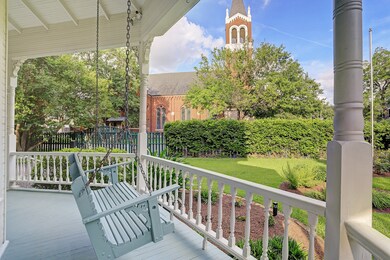 121 E 10th St, Houston, TX 77008 - photo 2