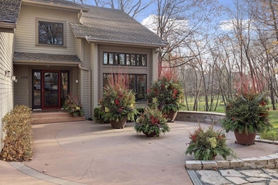 100 Black Oaks Ln N, Wayzata, MN 55391 - photo 2